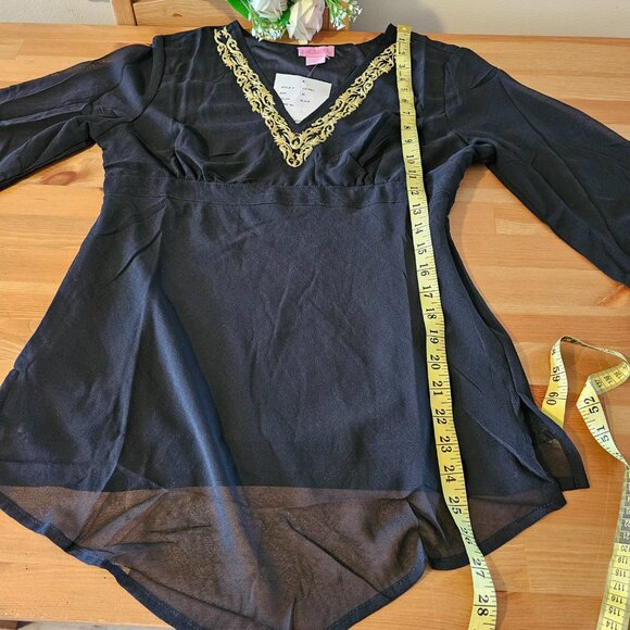 She's Cool - Vintage Gold Floral Lace V Neck Blouse - Black - Picture 3 of 11